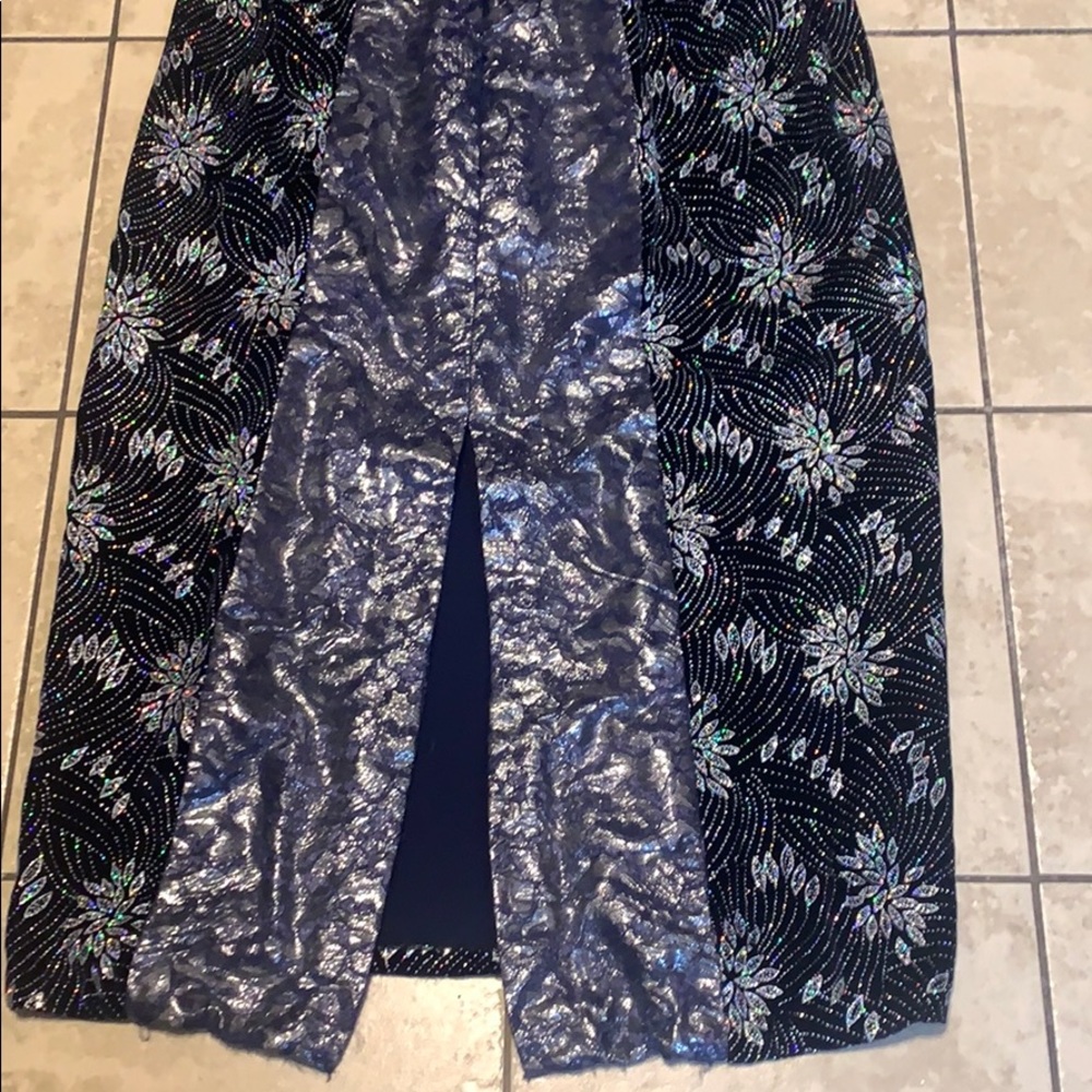 Beautiful Maxi Dress - Picture 6 of 10